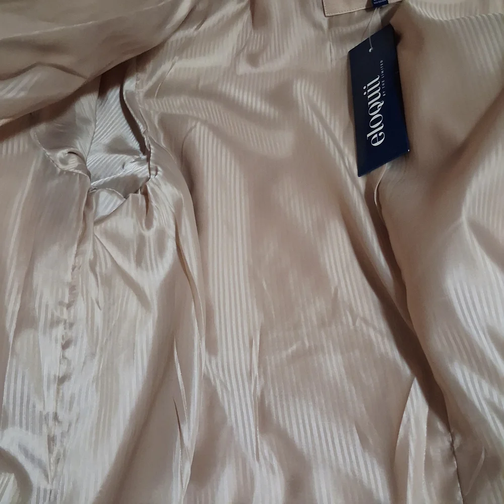 Eloquii Women's Tan Blazer with Black Trim Plus‎ Size 20 NWT